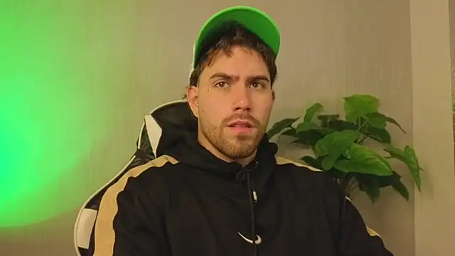 Ades Lowe online show from December 2025 11:14:01 AM