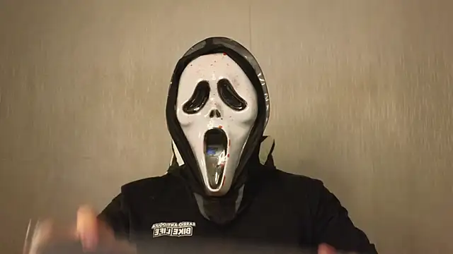 Ades Lowe online show from October 2025 11:29:02 AM