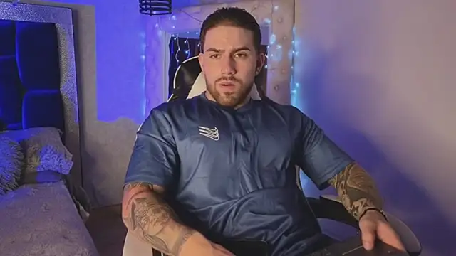 Ades Lowe online show from November 2025 07:30:02 PM