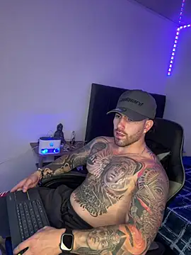 Ades Lowe online show from January 2026 05:44:02 AM