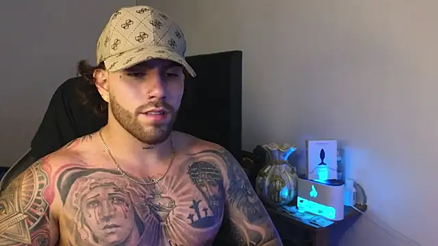 Ades Lowe online show from April 2026 07:04:01 AM