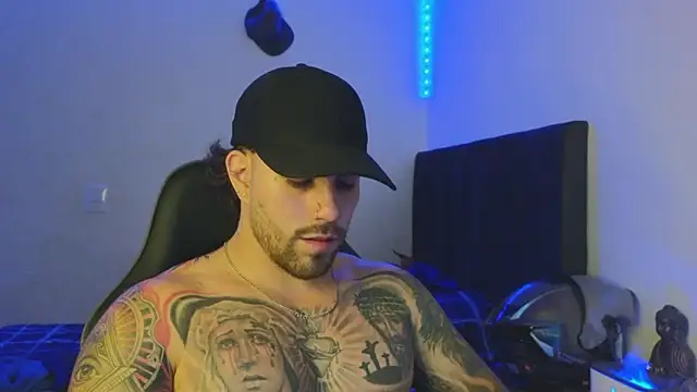 Ades Lowe online show from January 2026 12:03:02 AM