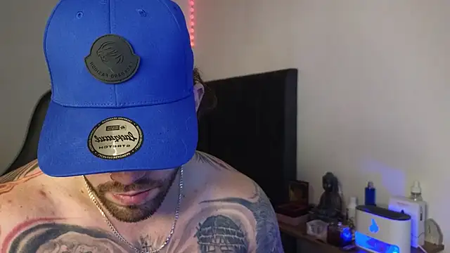 Ades Lowe online show from March 2026 09:22:02 PM