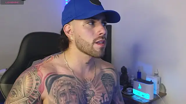 Ades Lowe online show from March 2026 08:37:01 PM