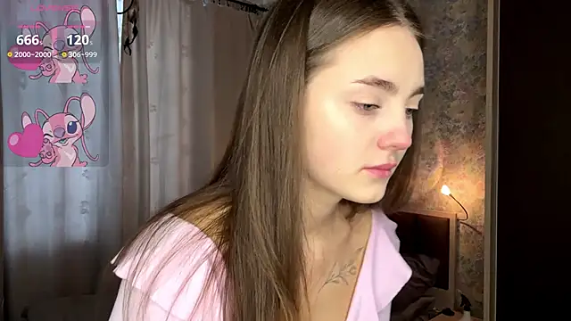 LoraDavi online show from March 2026 06:09:02 AM