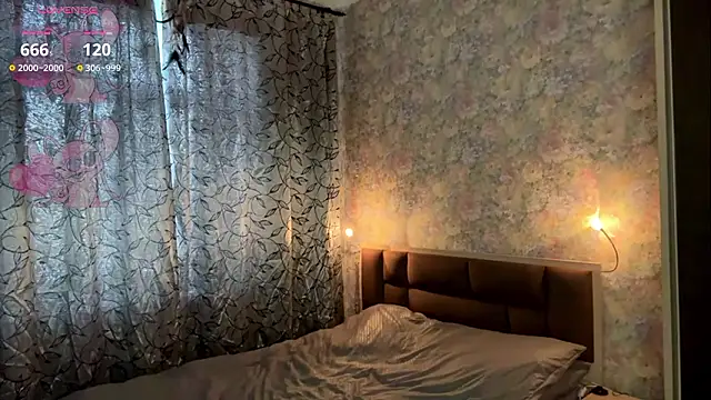 LoraDavi online show from February 2026 07:19:01 AM