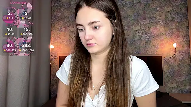 LoraDavi online show from April 2026 07:23:01 AM