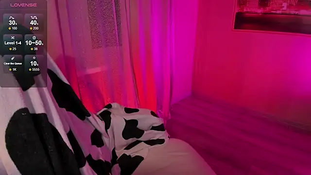 Sserendipityy online show from March 2026 04:12:02 AM