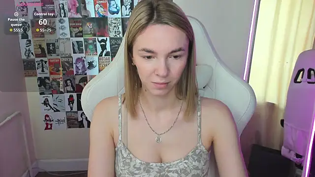 NessaDiazz online show from September 2025 01:12:02 AM