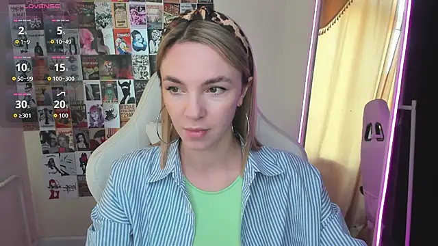 NessaDiazz online show from September 2025 01:11:01 AM