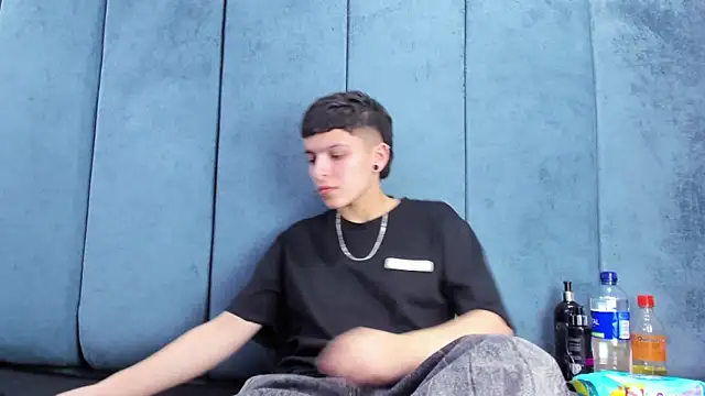 Megan Thompson  online show from March 2026 02:12:01 AM