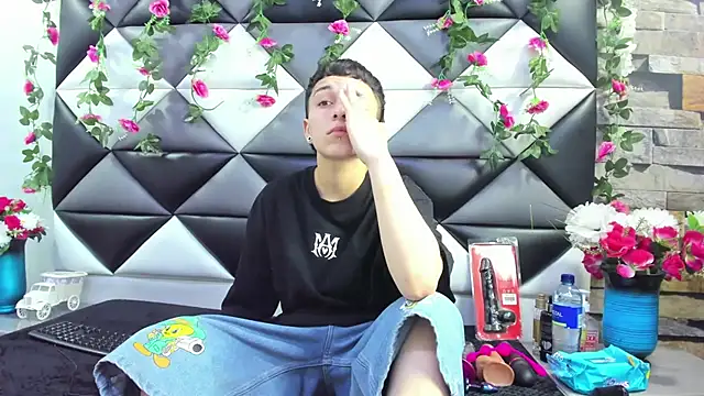 Snapshot of Megan_Thompson_ chatting on September 2025 02:29:01 AM Megan Thompson  online show from September 2025 02:29:01 AM