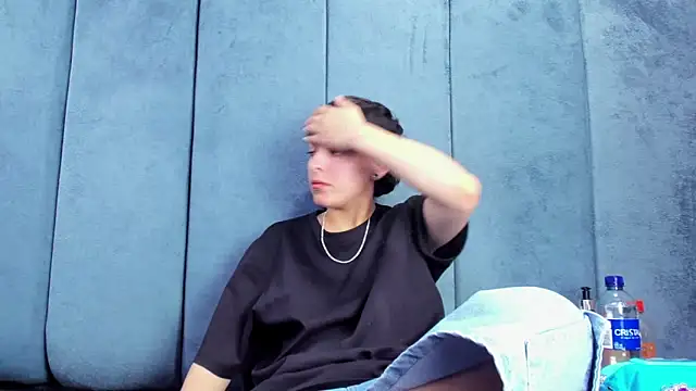 Megan Thompson  online show from February 2026 02:22:01 AM