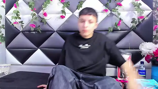 Snapshot of Megan_Thompson_ chatting on September 2025 02:17:01 AM Megan Thompson  online show from September 2025 02:17:01 AM