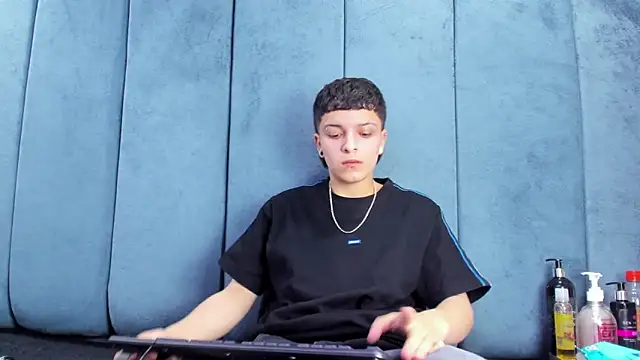 Megan Thompson  online show from March 2026 02:18:01 AM