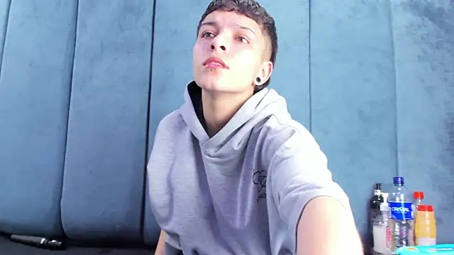 Megan Thompson  online show from March 2026 02:13:02 AM