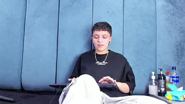 Megan Thompson  online show from March 2026 08:37:02 AM