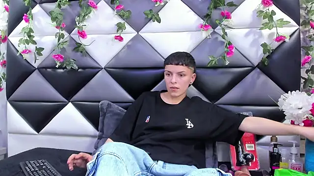 Snapshot of Megan_Thompson_ chatting on September 2025 02:11:01 AM Megan Thompson  online show from September 2025 02:11:01 AM