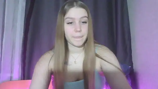 Snapshot of yourhoney_Lola_ chatting on November 2025 02:40:01 PM yourhoney Lola online show from November 2025 02:40:01 PM