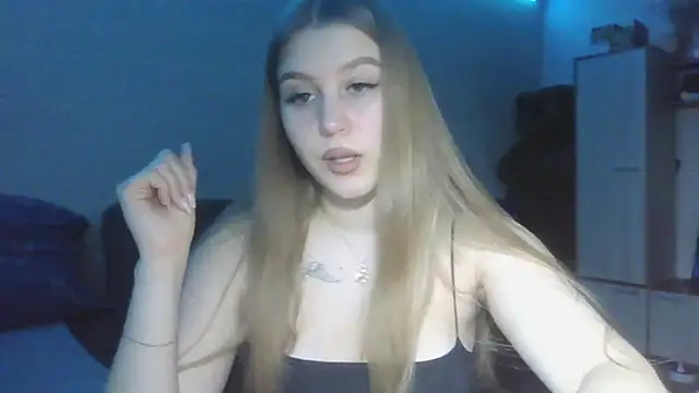 Snapshot of yourhoney_Lola_ chatting on October 2025 01:35:02 PM yourhoney Lola online show from October 2025 01:35:02 PM