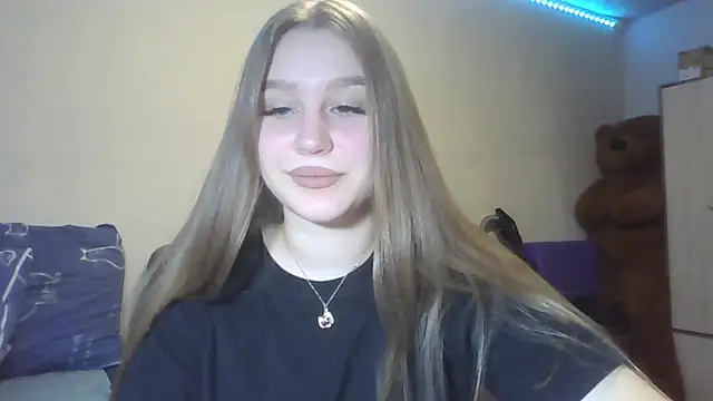Snapshot of yourhoney_Lola_ chatting on October 2025 03:36:01 PM yourhoney Lola online show from October 2025 03:36:01 PM