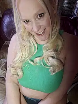 Bouncy-Bella28X online show from April 2026 08:07:02 AM