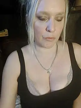 Bouncy-Bella28X online show from October 2025 11:34:01 AM