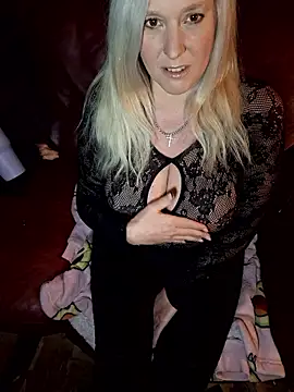 Bouncy-Bella28X online show from January 2026 03:41:02 PM