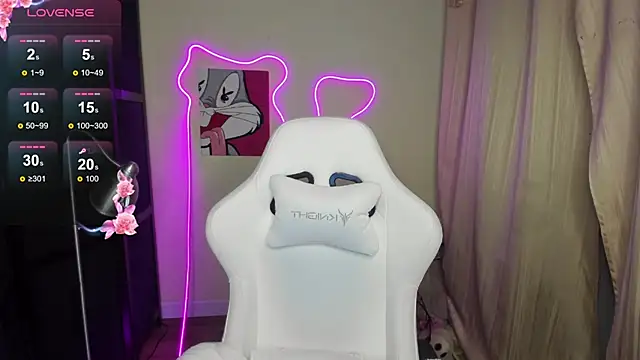 Snapshot of ShalinaMontana chatting on November 2025 03:27:02 PM ShalinaMontana online show from November 2025 03:27:02 PM