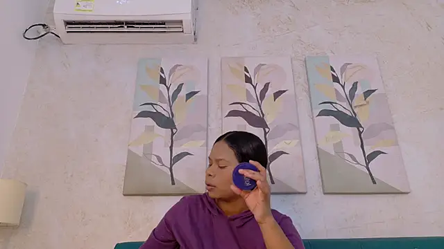 keyla mejia online show from April 2026 12:18:02 PM