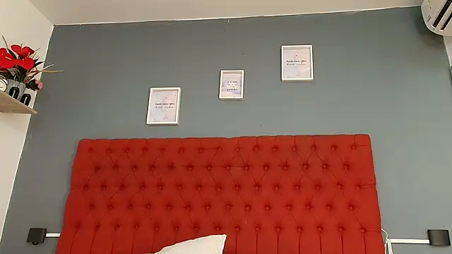 keyla mejia online show from December 2025 11:57:01 AM