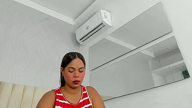 Snapshot of keyla_mejia chatting on July 2026 12:28:01 PM keyla mejia online show from July 2026 12:28:01 PM
