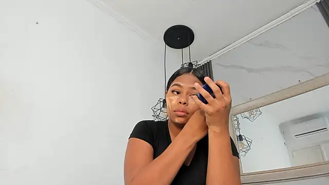 keyla mejia online show from March 2026 12:09:02 PM