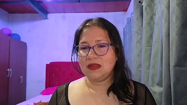 Snapshot of scarlett_widow_ chatting on February 2026 03:39:01 AM scarlett widow online show from February 2026 03:39:01 AM