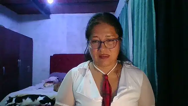 Snapshot of scarlett_widow_ chatting on November 2025 03:21:02 AM scarlett widow online show from November 2025 03:21:02 AM