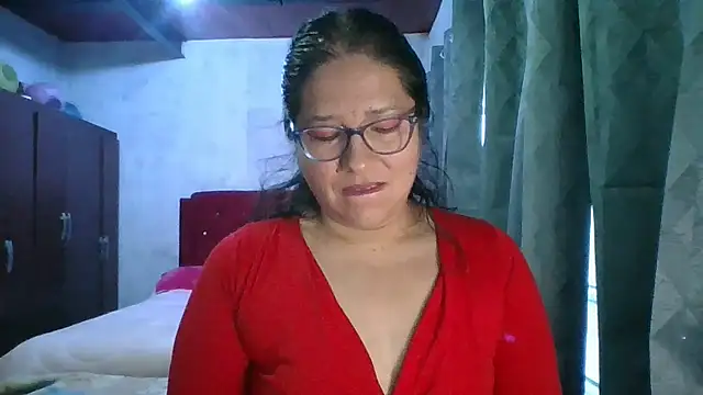 Snapshot of scarlett_widow_ chatting on January 2026 11:28:02 AM scarlett widow online show from January 2026 11:28:02 AM