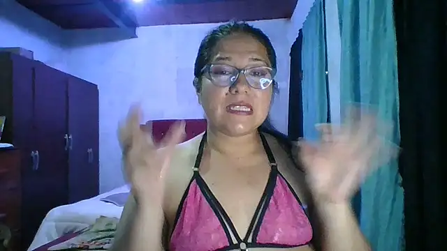 Snapshot of scarlett_widow_ chatting on November 2025 02:59:02 AM scarlett widow online show from November 2025 02:59:02 AM