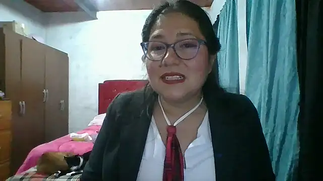 Snapshot of scarlett_widow_ chatting on November 2025 01:32:02 AM scarlett widow online show from November 2025 01:32:02 AM