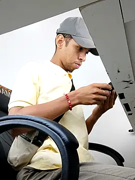 Oqui online show from February 2026 06:53:01 PM