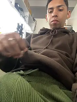 Oqui online show from April 2026 08:10:02 PM