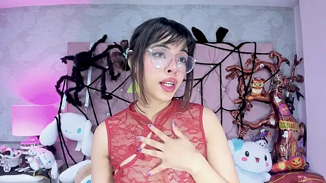 Snapshot of ZarahQueen chatting on October 2025 07:26:02 PM ZarahQueen online show from October 2025 07:26:02 PM