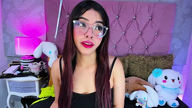 Snapshot of ZarahQueen chatting on September 2025 10:09:02 PM ZarahQueen online show from September 2025 10:09:02 PM