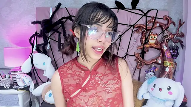 Snapshot of ZarahQueen chatting on October 2025 07:32:02 AM ZarahQueen online show from October 2025 07:32:02 AM