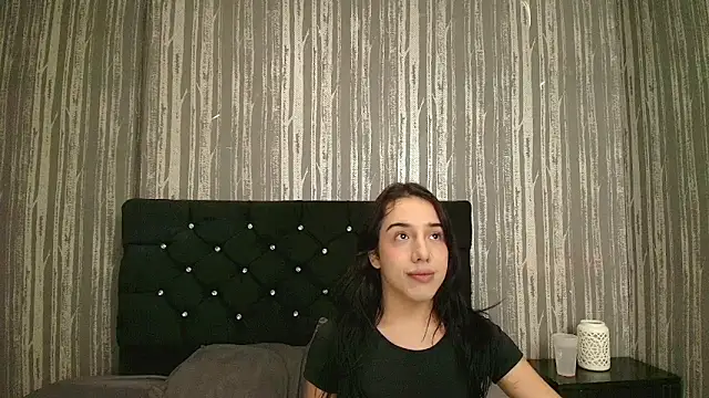 Alicee Moonn online show from June 2026 07:34:01 PM