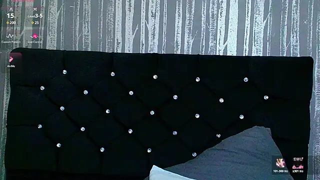 Alicee Moonn online show from April 2026 07:53:02 PM