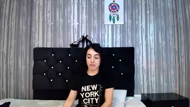 Alicee Moonn online show from December 2025 12:24:02 AM