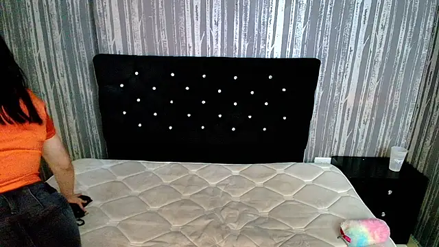 Alicee Moonn online show from February 2026 08:00:02 PM