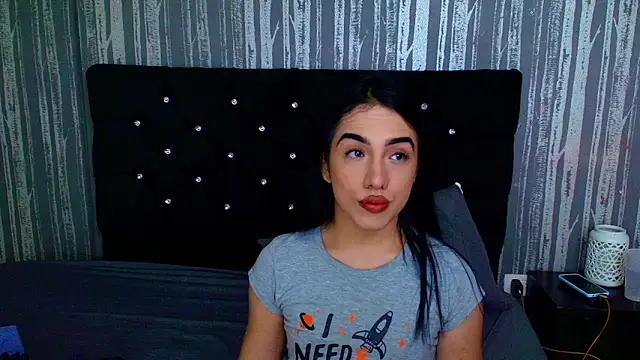 Alicee Moonn online show from March 2026 07:35:01 PM