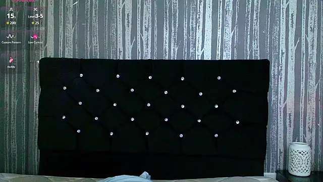 Alicee Moonn online show from March 2026 05:25:02 PM