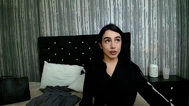 Alicee Moonn online show from May 2026 07:51:01 PM